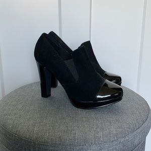 Black Suede booties with patent leather toe